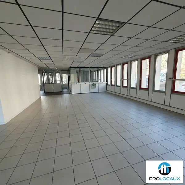 A louer Bureaux 195m² Meylan