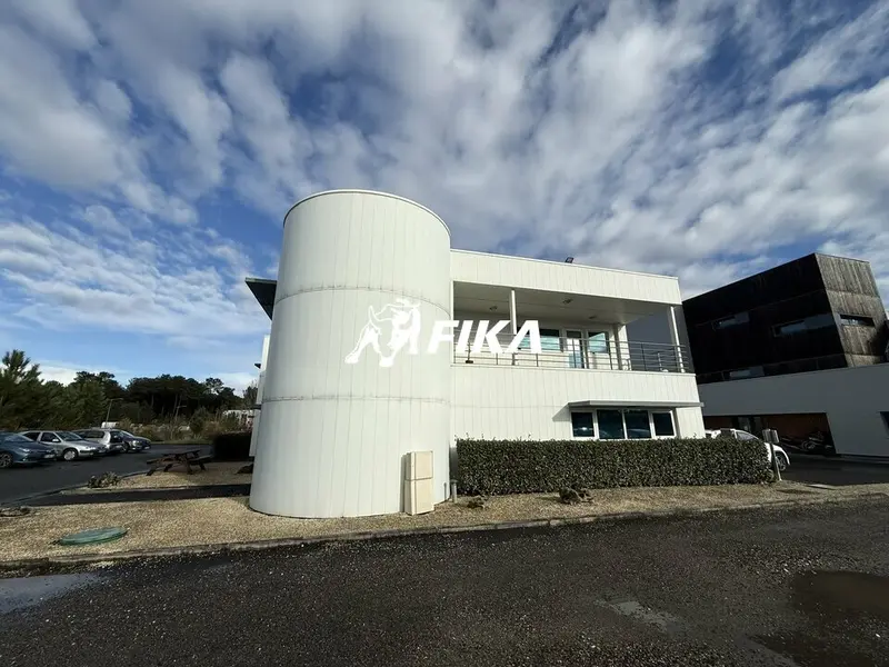 BUREAUX - A LOUER - 219 m² - TECHNOPOLE MARTILLAC