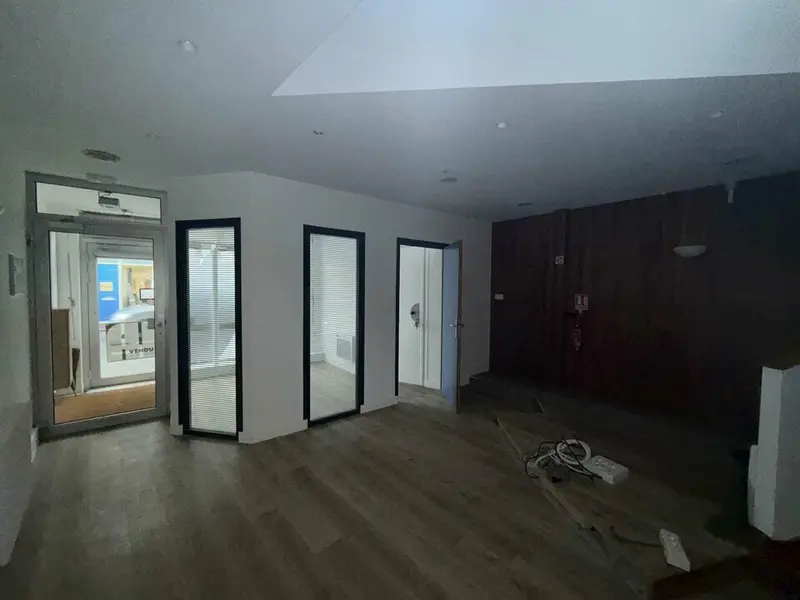 À vendre  Bureau  Centre-ville de Barentin