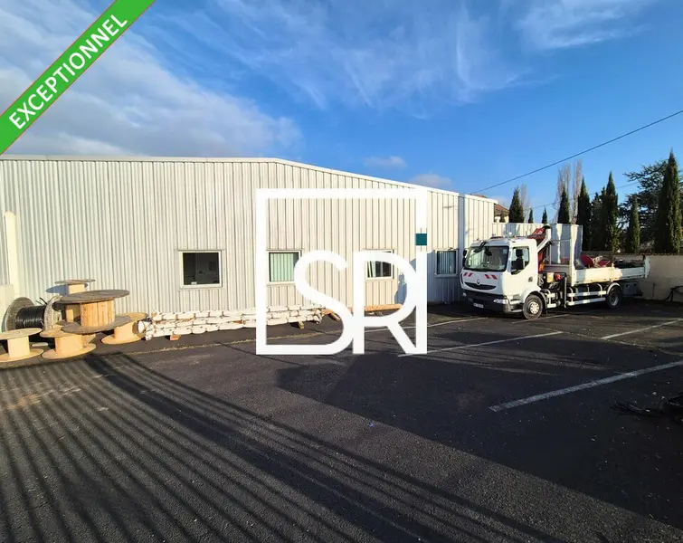 A vendre Entrepôt 880m² Issoire