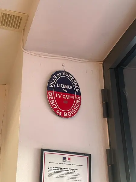 Fonds de commerce à vendre - Cafés et bars - Suresnes (92150) - 168 000 €