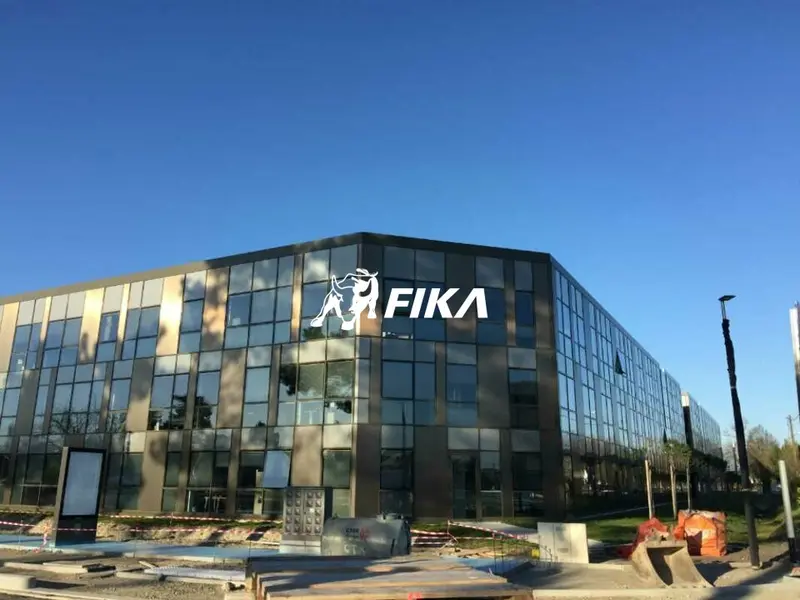 BUREAUX - A LOUER - 327 m² - (33600) - PESSAC