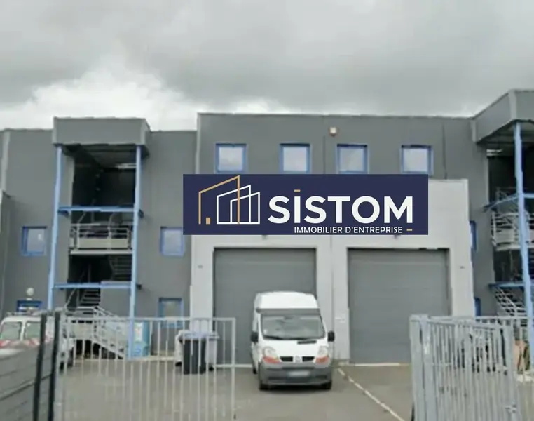 LOCAL D'ACTIVITE A VENDRE