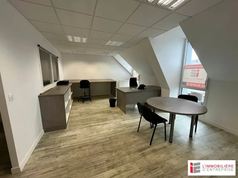 EN EXCLUSIVITE A LA VENTE : SAINT MALO - BUREAUX DE 56.50 m²