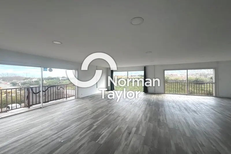 A louer Bureaux 100m² Laroque-des-Albères