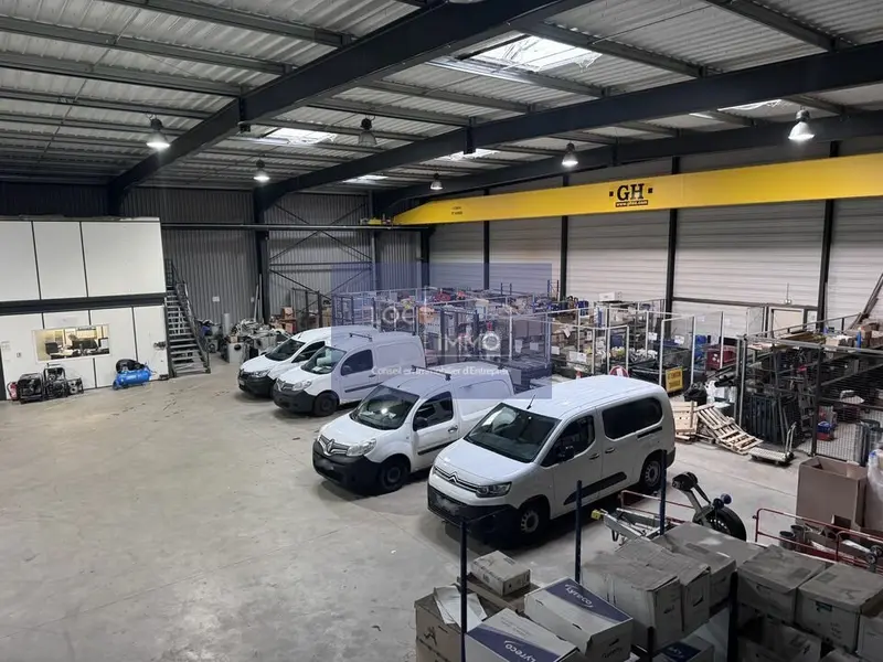 A louer Locaux d'activité 1127m² Eysines