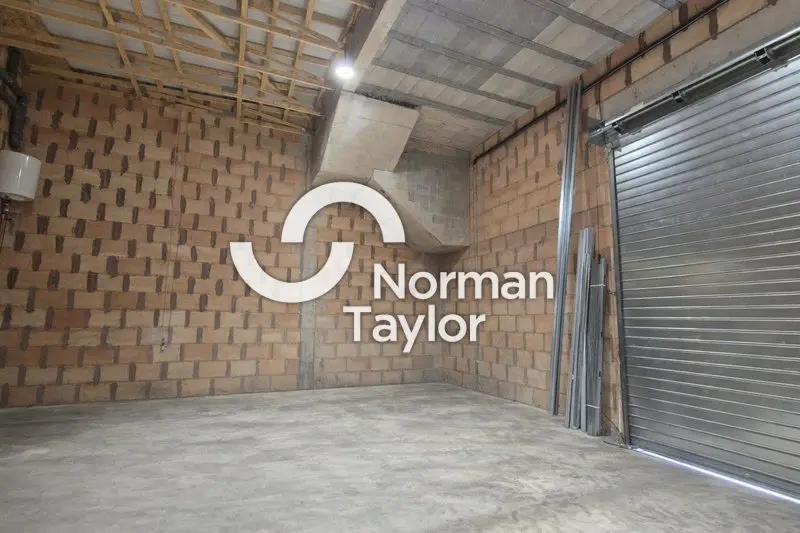 A louer Locaux d'activité 115m² Béziers