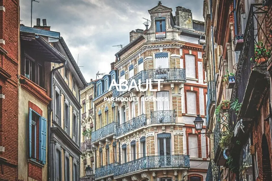 A VENDRE MURS COMMERCIAUX LIBRES D'ENVIRON 80M2 SECTEUR CARMES/SALIN