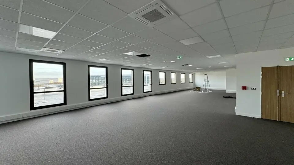 Bureau à vendre - Serris (77700) - 175 m²