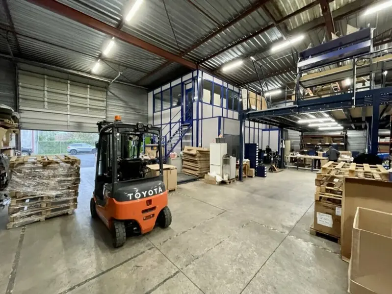 Entrepôt / Activité à louer - Saint-Soupplets (77165) - 887 m² - 5 562 €/mois