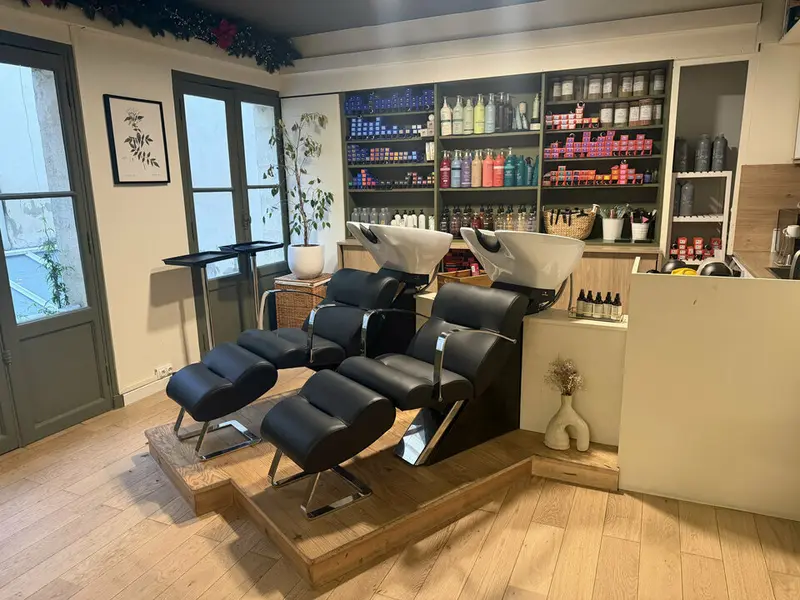 Fonds de commerce à vendre - Beauté et bien-être - Bordeaux (33000) - 155 000 €