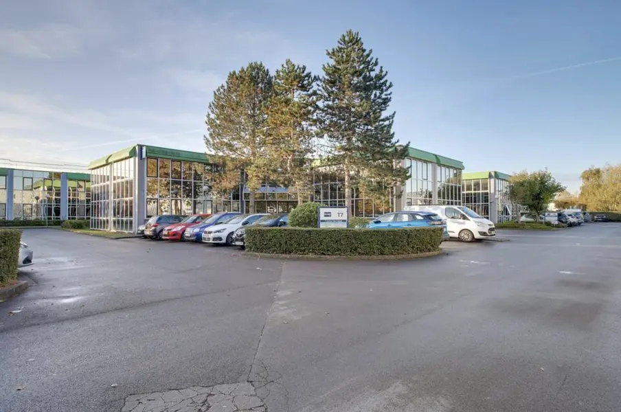 BUREAUX A LOUER DISPONIBLE IMMEDIATEMENT