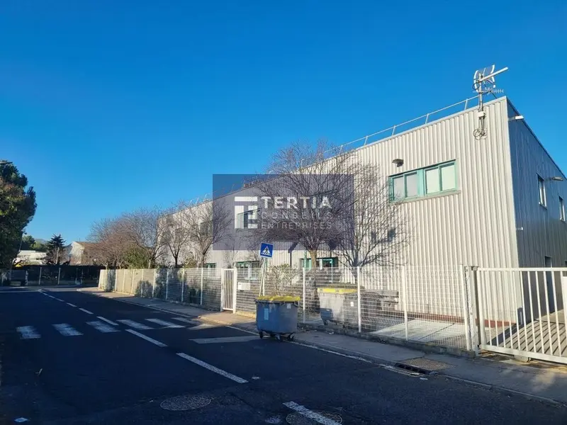 Bureau à louer - Saint-Jean-De-Védas (34430) - 970 m² - 13 083 €/mois