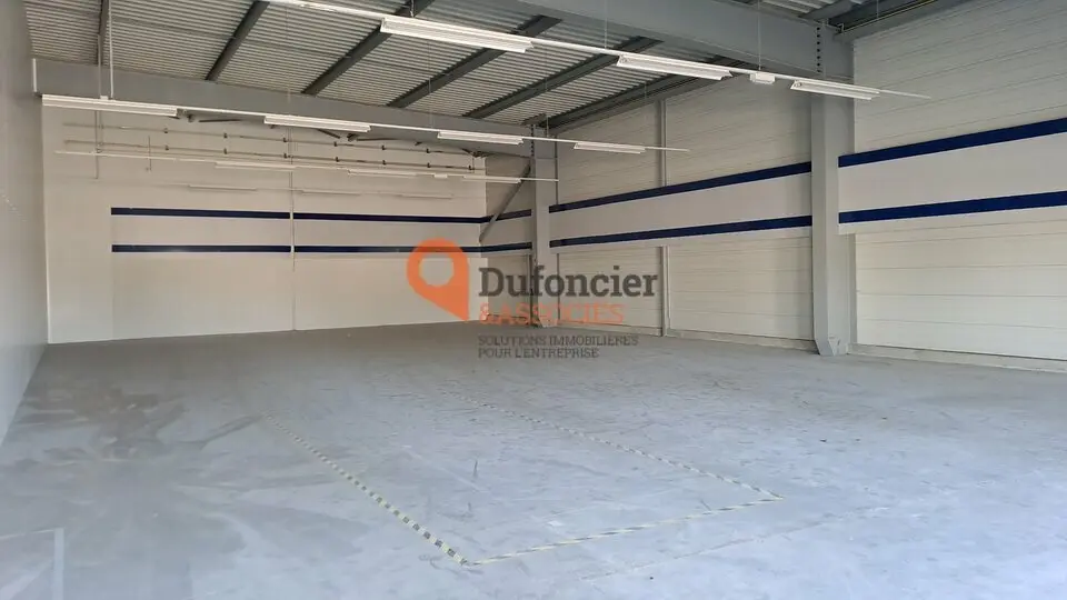 Local Commercial à louer - Antran (86100) - 316 m² - 2 528 €/mois