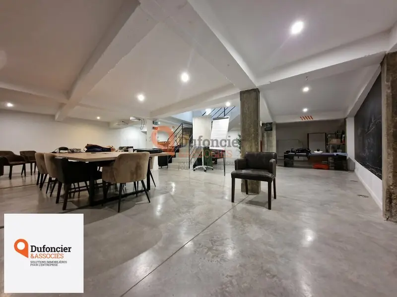 POITIERS BUREAUX A VENDRE 163M²