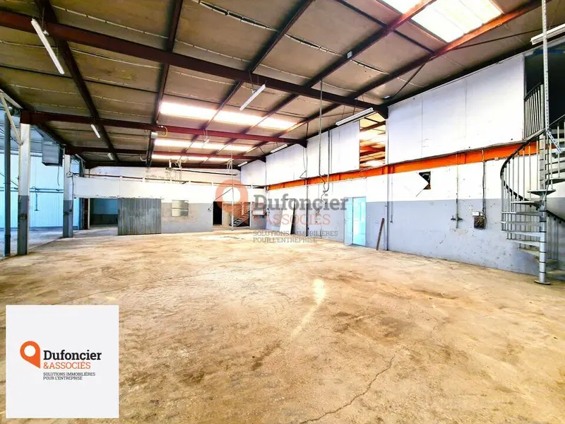 Entrepôt / Activité à vendre - Migné-Auxances (86440) - 762 m²