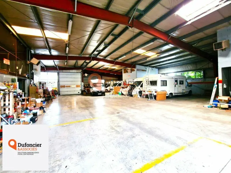Entrepôt / Activité à vendre - Migné-Auxances (86440) - 950 m²