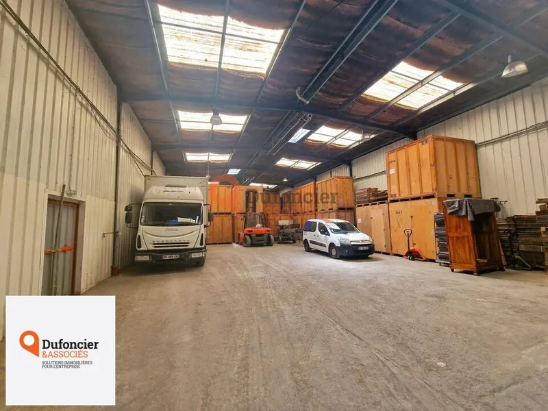 Entrepôt / Activité à louer - Mignaloux-Beauvoir (86550) - 829 m² - 2 333 €/mois