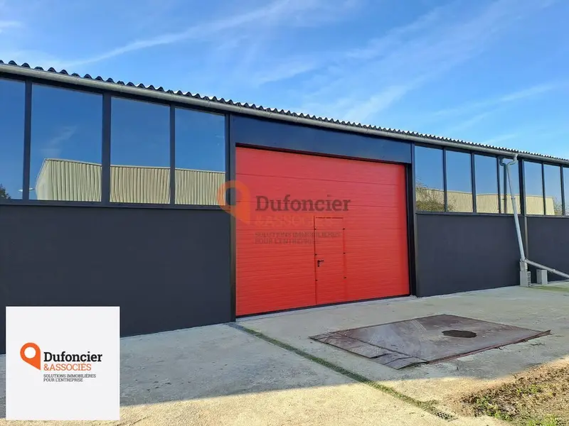 Entrepôt / Activité à vendre - Antran (86100) - 763 m²