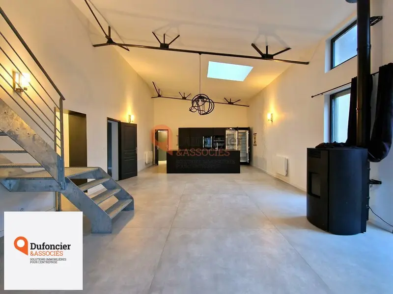 BUREAUX A LOUER - GRAND POITIERS FONTAINE LE COMTE - 130M² - LOFT