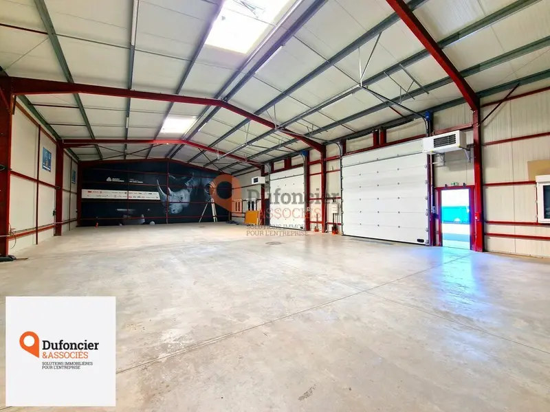 Entrepôt / Activité à louer - Poitiers (86000) - 360 m² - 2 000 €/mois
