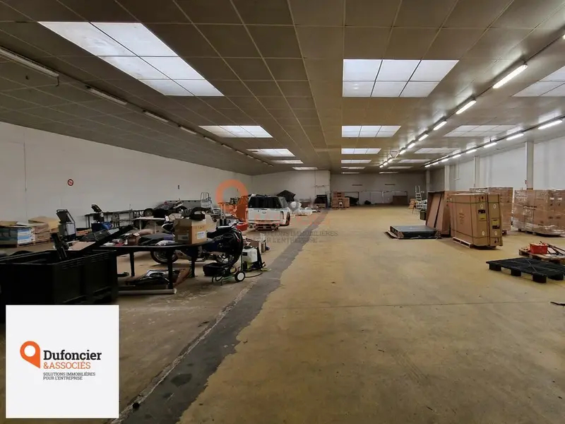 ENTREPOT LOGISTIQUE 1365 M² À LOUER - VOUNEUIL-SOUS-BIARD