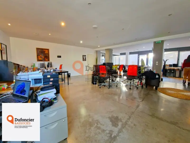 Bureau à vendre - Poitiers (86000) - 260 m²