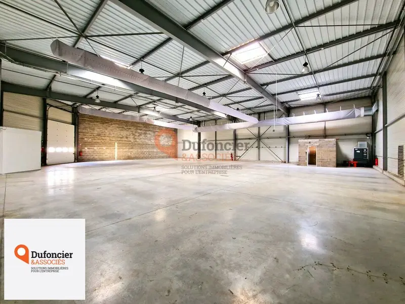 Entrepôt / Activité à vendre - Chasseneuil-Du-Poitou (86360) - 534 m²