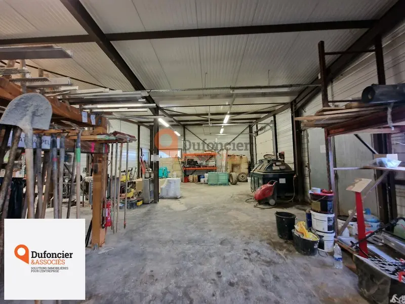 Entrepôt / Activité à vendre - Coulombiers (86600) - 770 m²