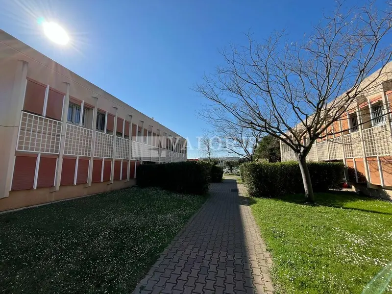 Bureau à louer - Vitrolles (13127) - 205 m² - 1 910 €/mois