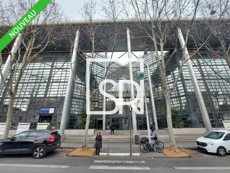 Bureau à louer - Clermont-Ferrand (63100) - 148 m² - 2 180 €/mois