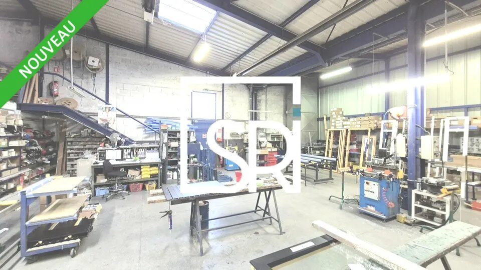 Entrepôt / Activité à vendre - Clermont-Ferrand (63000) - 1100 m²