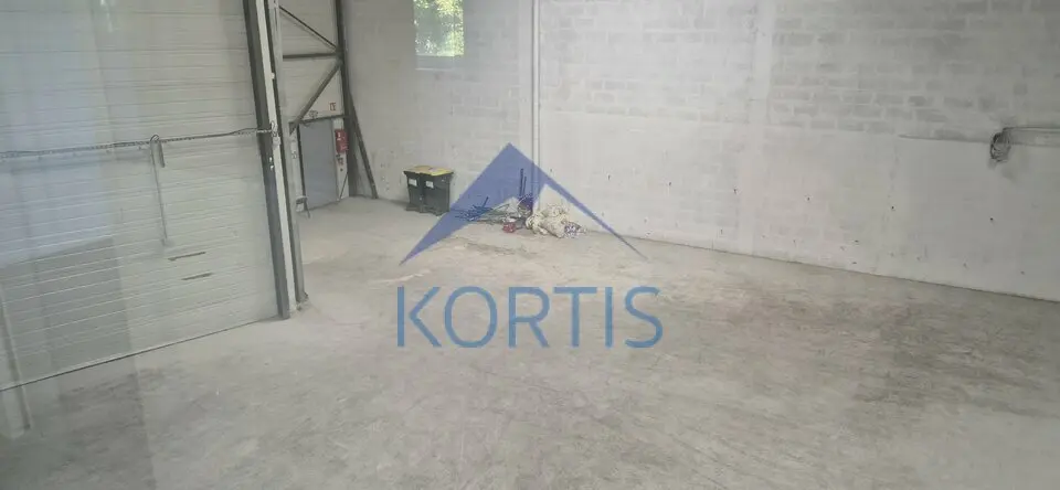 LOCAL D'ACTIVITÉ & BUREAUX  500 m²  SAINT-PRIEST