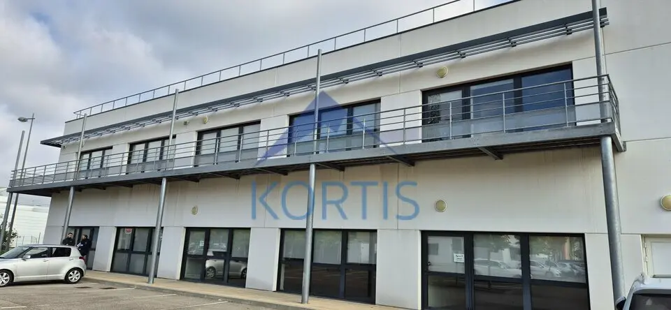 Bureau à louer - Saint-Priest (69800) - 1229 m² - 14 333 €/mois