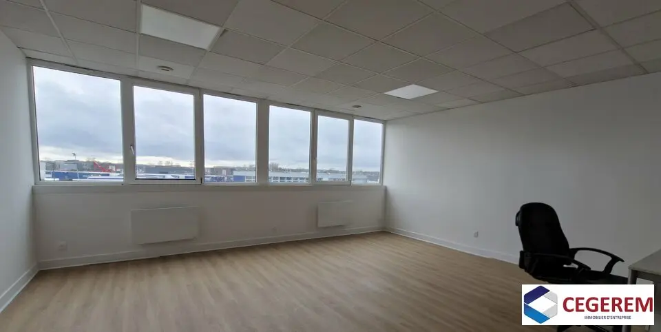 Bureau à louer - Moissy-Cramayel (77550) - 51 m² - 693 €/mois