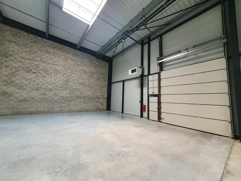 LOCAUX D'ACTIVITE NEUFS A VENDRE
