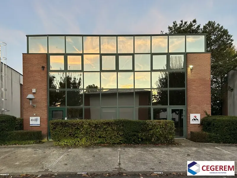 Bureau à vendre - Évry (91000) - 280 m² - 440 000 €
