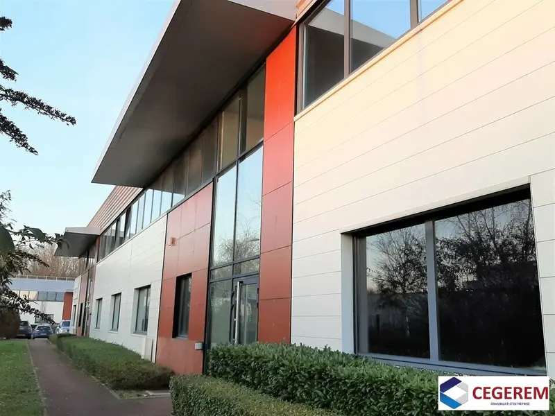 Entrepôt / Activité à louer - Lisses (91090) - 1148 m² - 12 436 €/mois