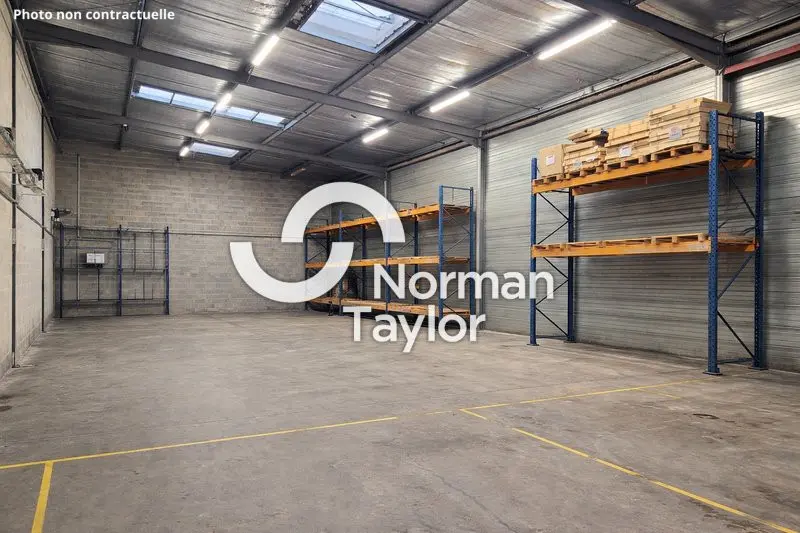 Entrepôt / Activité à louer - Lunel (34400) - 500 m² - 3 125 €/mois