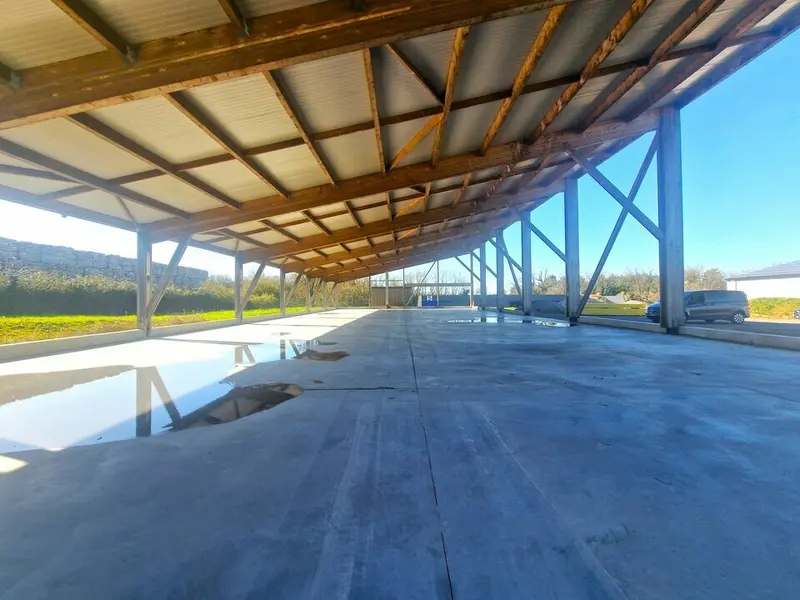 Entrepôt / Activité à louer - Chauvigny (86300) - 670 m² - 3 500 €/mois