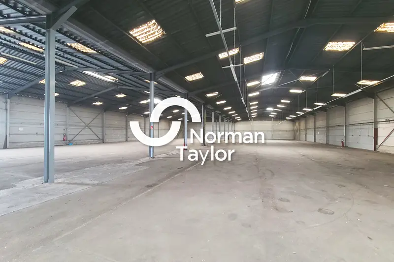 Bureau à louer - Sète (34200) - 1905 m² - 8 750 €/mois