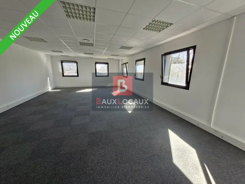 Bureau à louer - Éguilles (13510) - 66 m² - 690 €/mois
