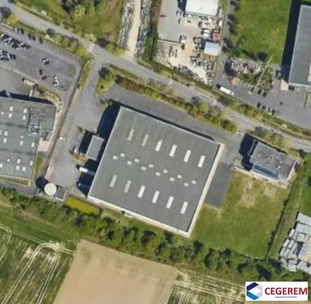 BAITMENT INDEPENDANT DE 6 734 m² A SAINT MICHEL SUR ORGE