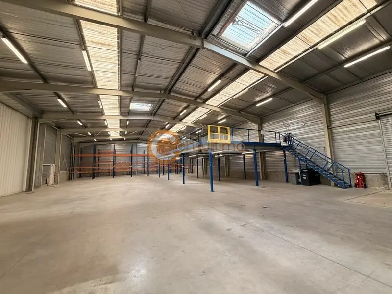 Entrepôt / Activité à louer - Agen (47000) - 1500 m² - 8 000 €/mois