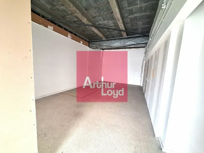 Entrepôt / Activité à louer - Cournon-D'Auvergne (63800) - 51 m² - 335 €/mois