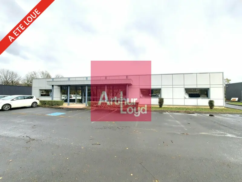 BUREAUX A LOUER AUBIERE 460M² + 19 STATIONNEMENTS