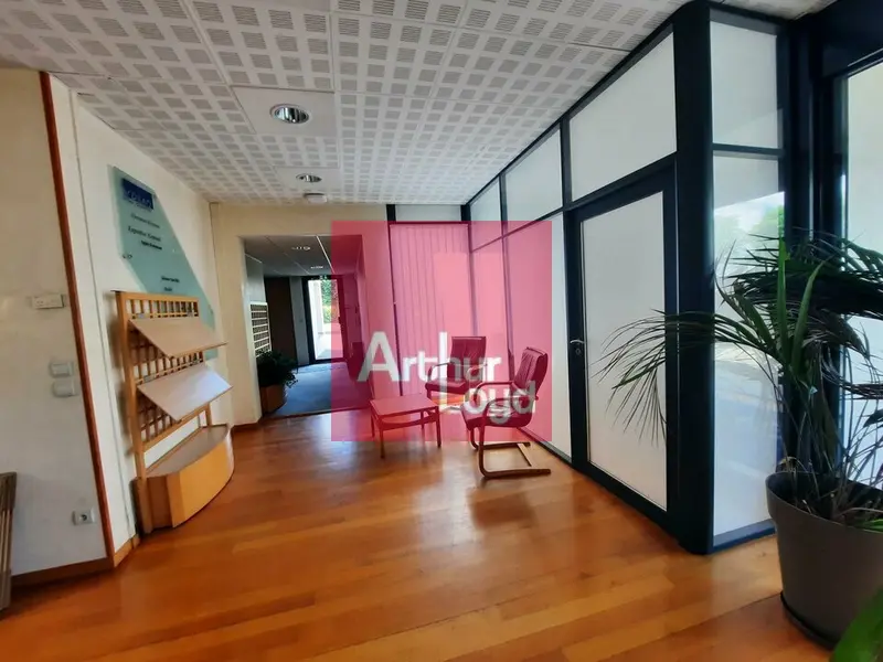 A louer Bureaux 1142m² Clermont-Ferrand