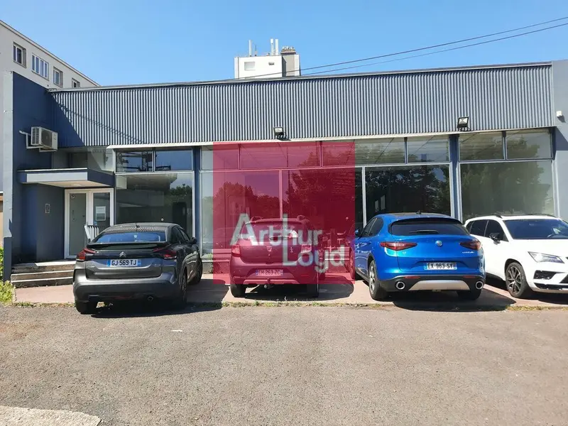 A louer Locaux d'activité 590m² Clermont-Ferrand