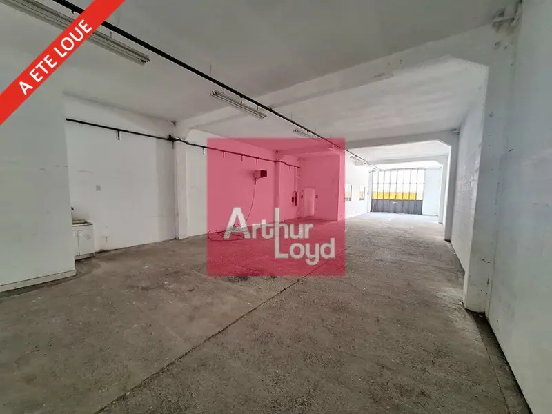 Entrepôt / Activité à louer - Clermont-Ferrand (63000) - 180 m² - 1 000 €/mois