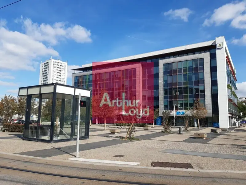 A louer Bureaux 797m² Clermont-Ferrand